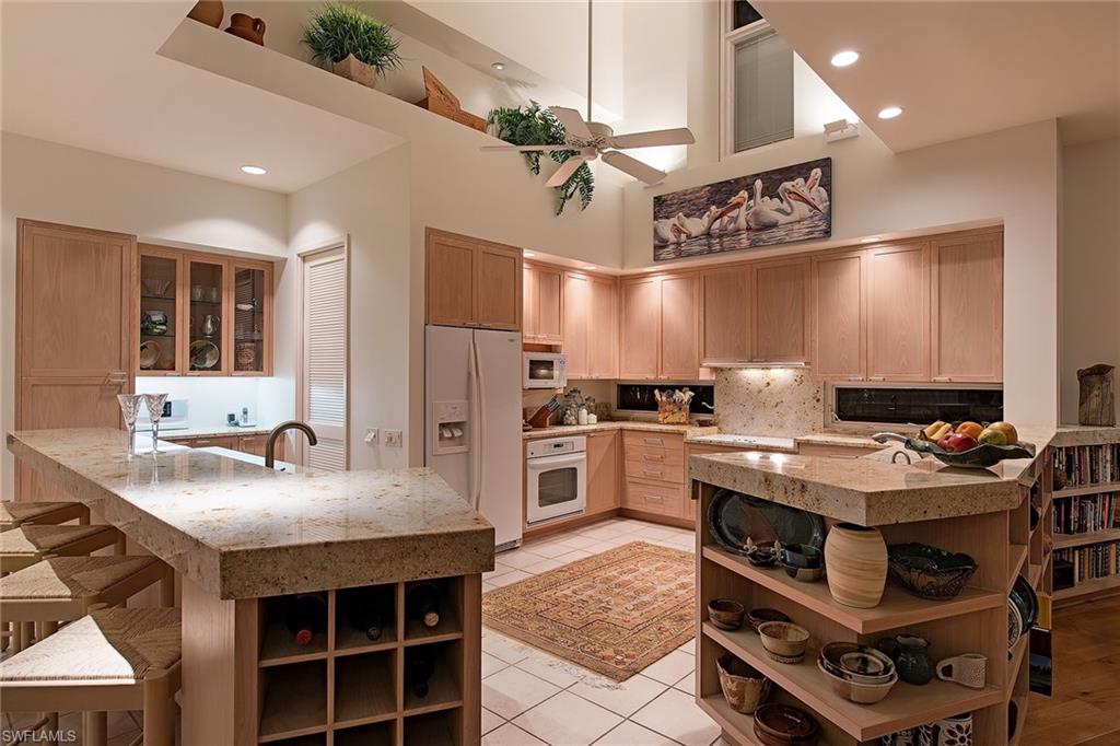 MOORINGS - Residential