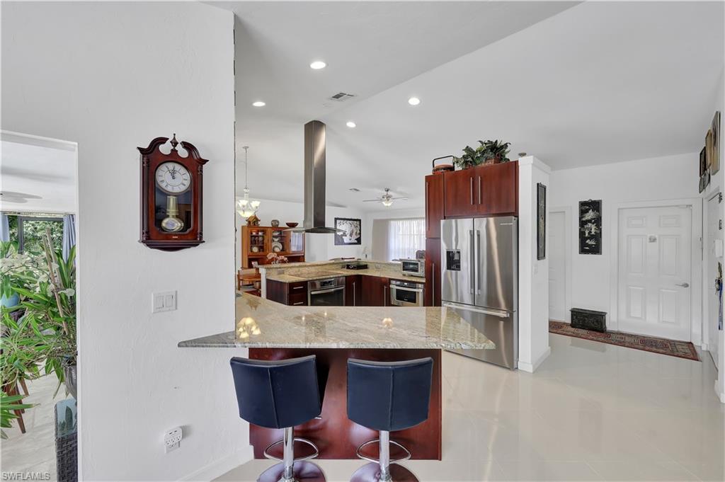 MARCO BEACH - Residential