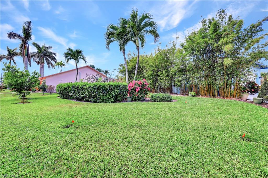 MARCO BEACH - Residential