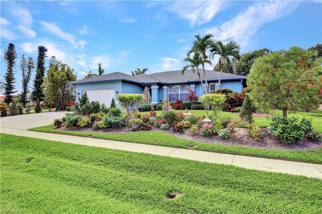 MARCO BEACH - Residential