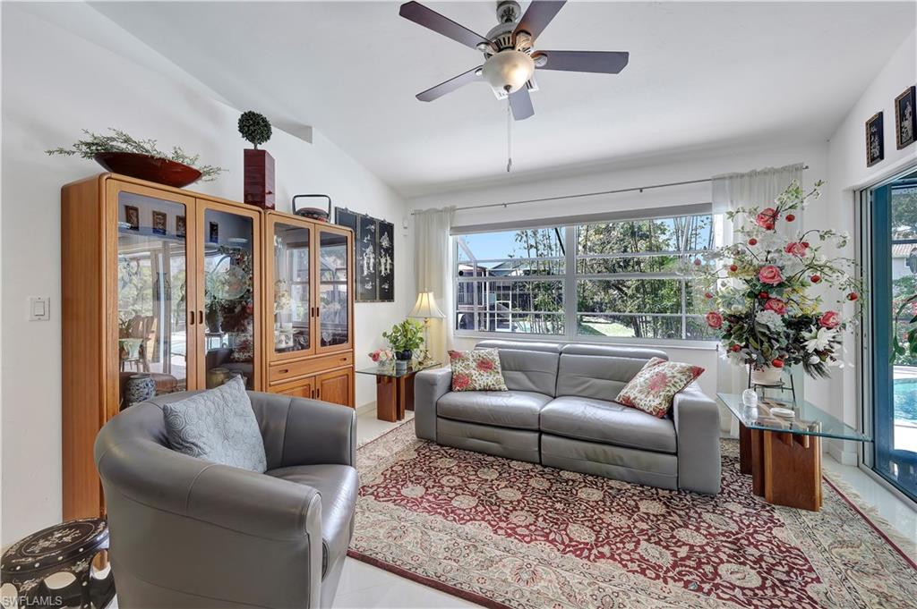 MARCO BEACH - Residential