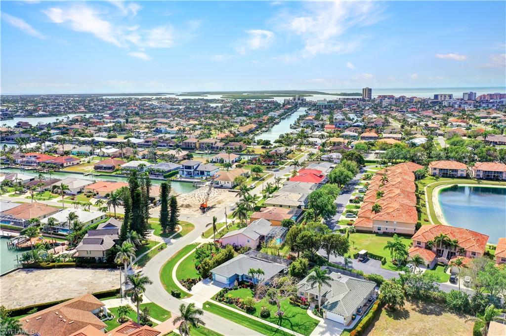 MARCO BEACH - Residential