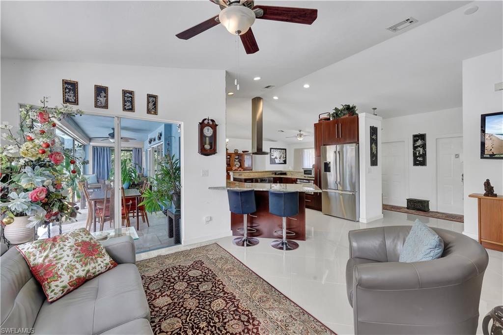 MARCO BEACH - Residential