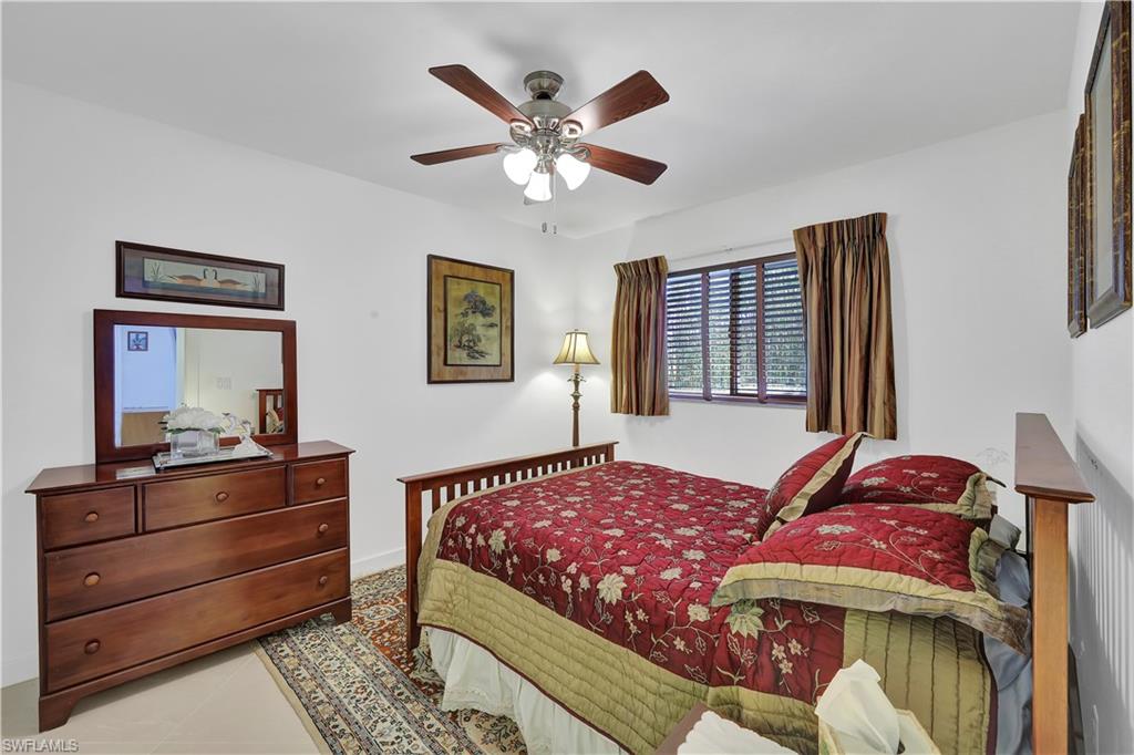 MARCO BEACH - Residential