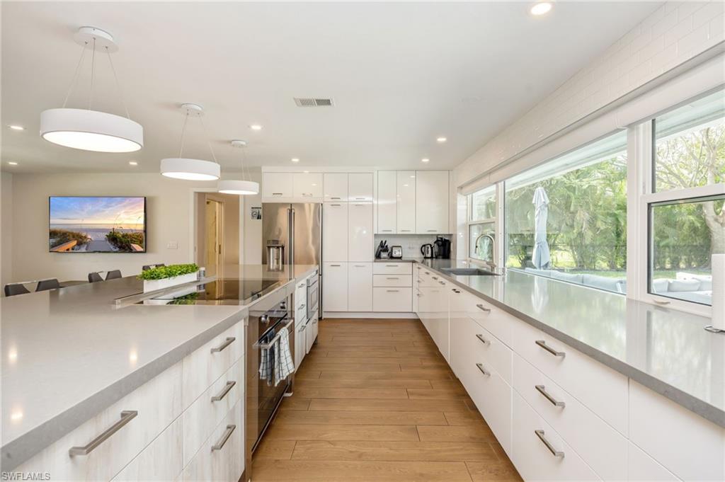 PALM RIVER ESTATES - Residential Lease