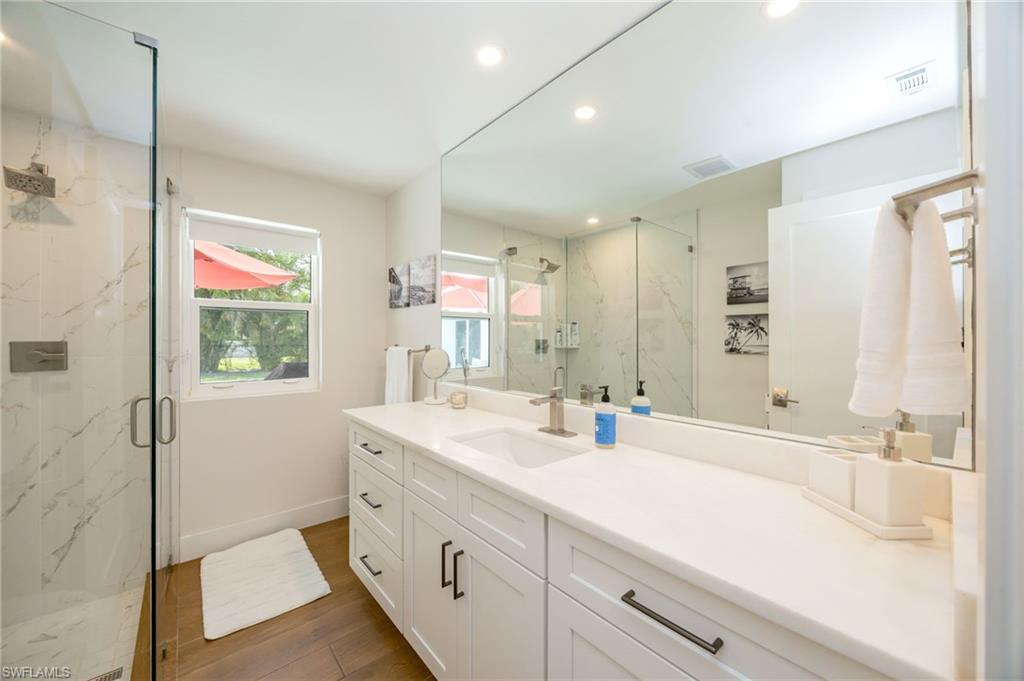 PALM RIVER ESTATES - Residential Lease