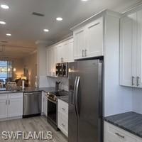 SUTTON WALK - Residential Lease