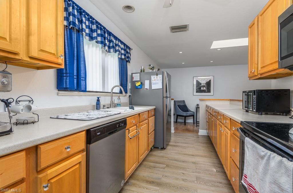 GOLDEN GATE ESTATES - Residential