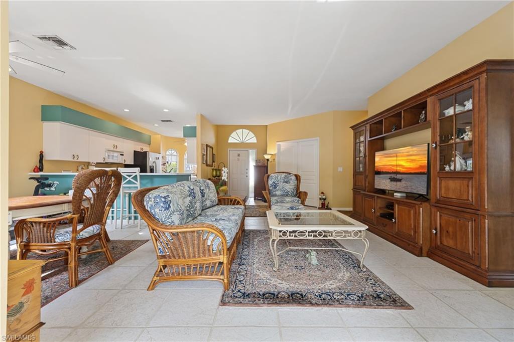 BAY CEDAR - Residential