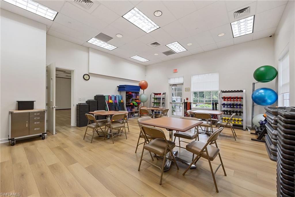 BAY CEDAR - Residential