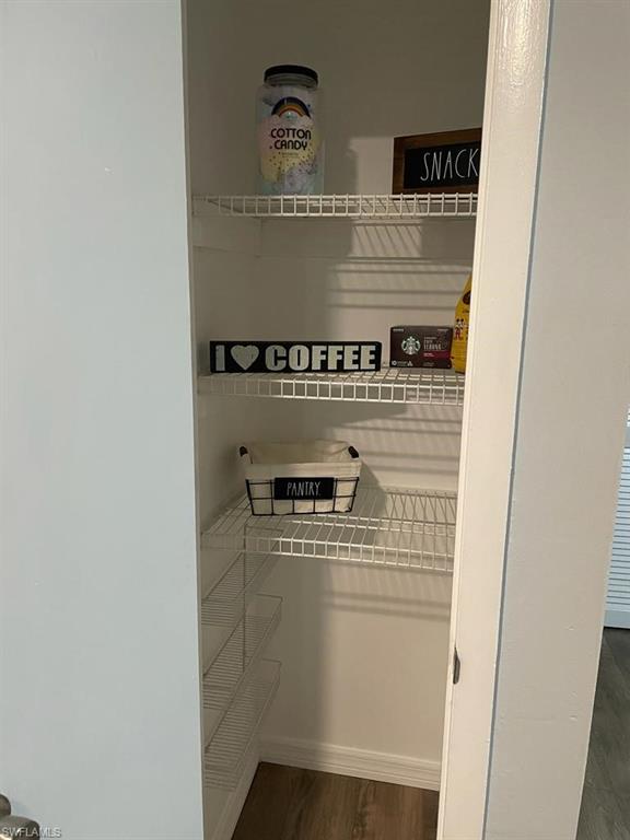 SAN CARLOS PARK - Residential