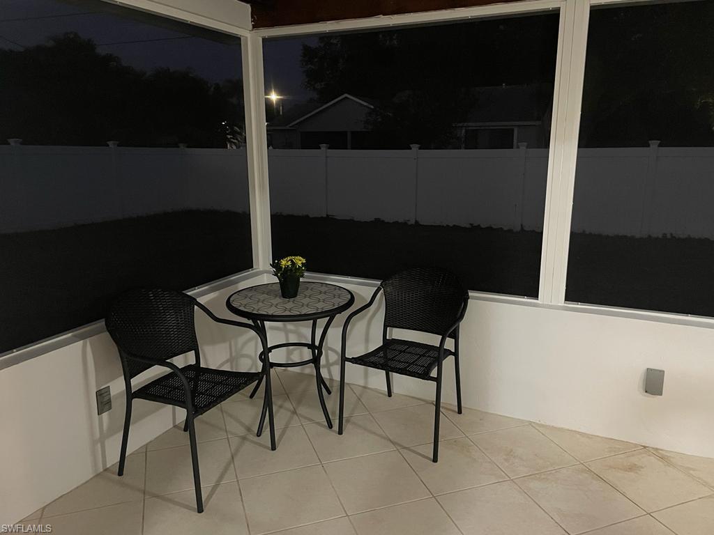 SAN CARLOS PARK - Residential