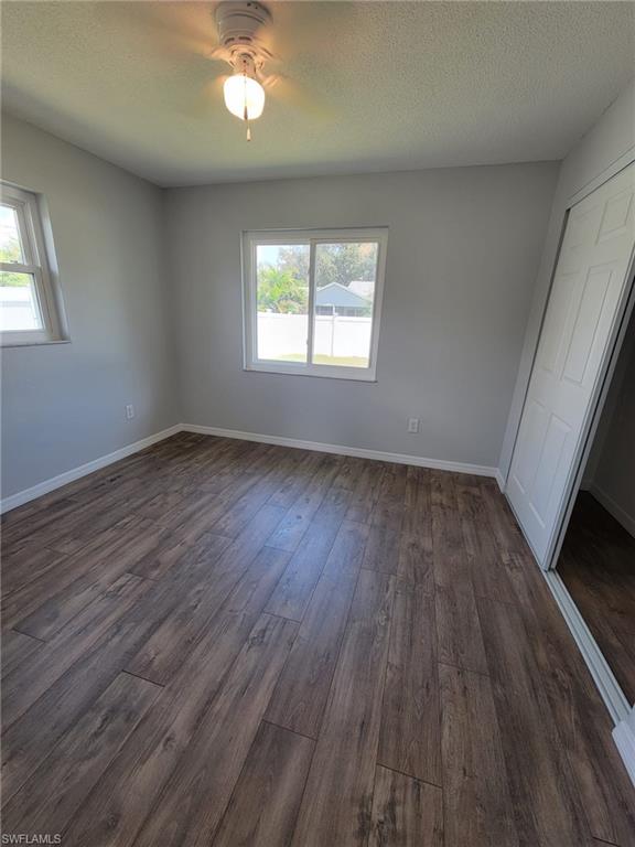 SAN CARLOS PARK - Residential