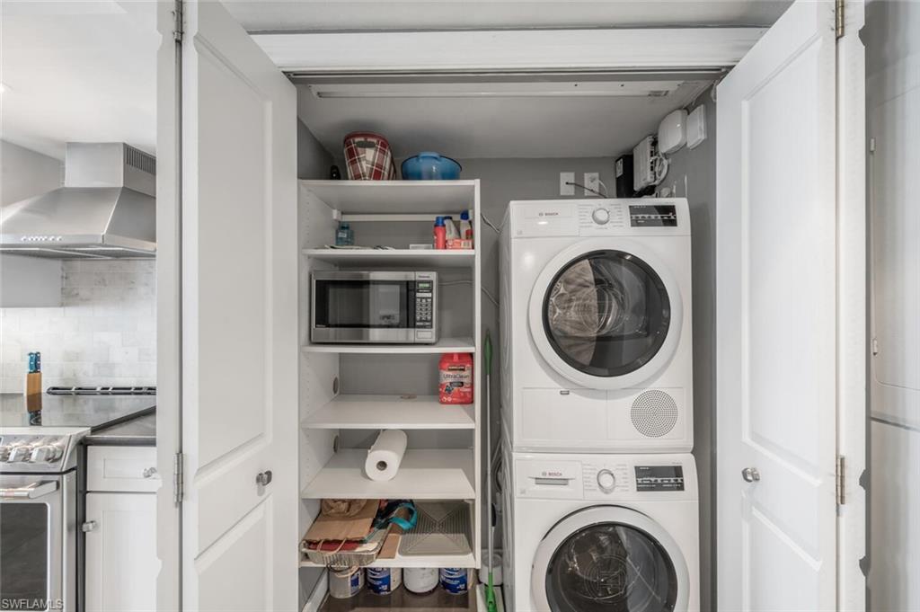 ADMIRALTY POINT - Residential