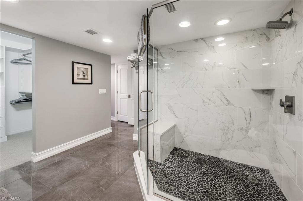 ADMIRALTY POINT - Residential