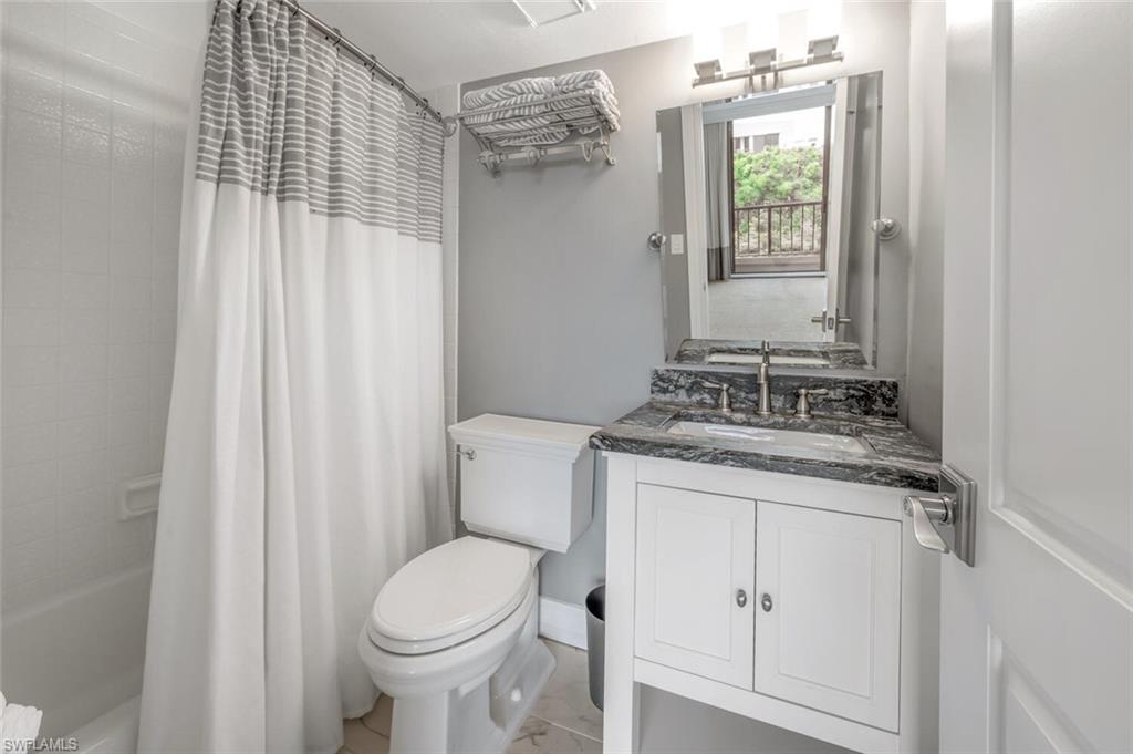 ADMIRALTY POINT - Residential