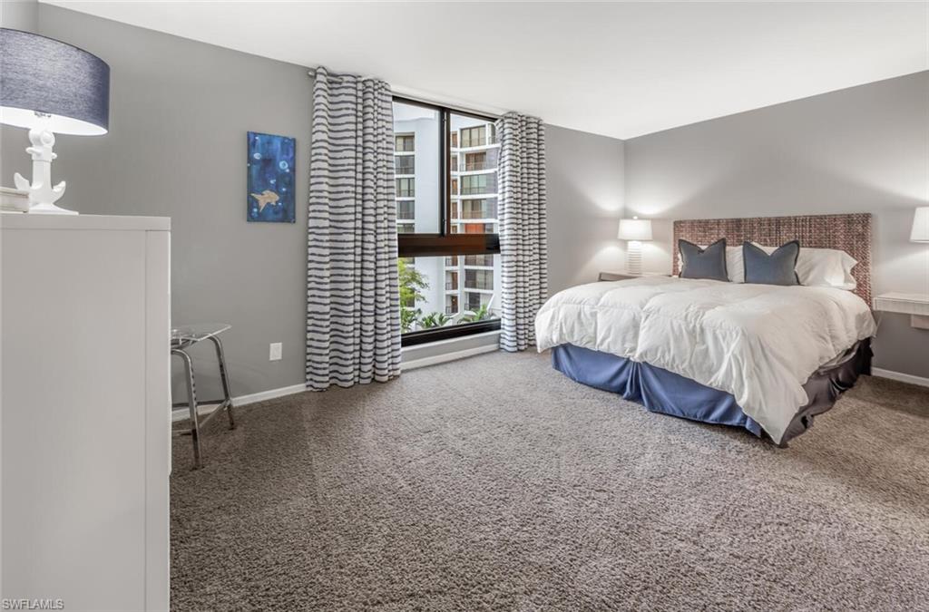 ADMIRALTY POINT - Residential