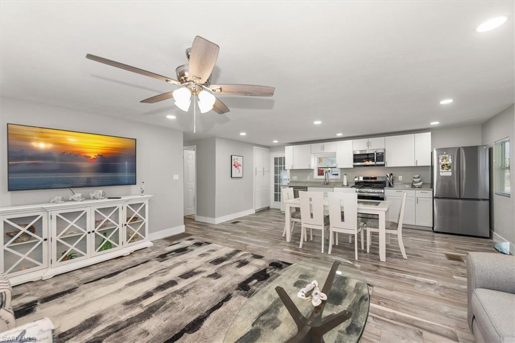 THUNDERBIRD MOBILE HOMES - Residential