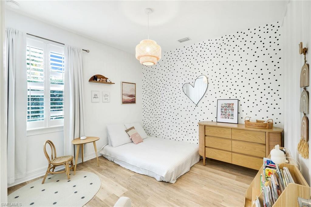 BARRINGTON COVE - Residential