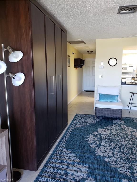 CAPTAINS COVE CONDO - Residential