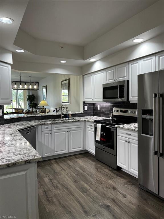 SAWGRASS POINT - Residential