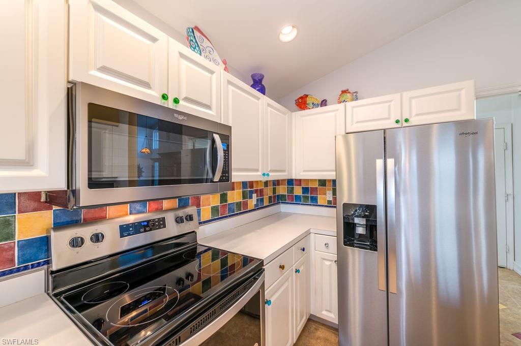 INDIAN WELLS GOLF VILLAS - Residential