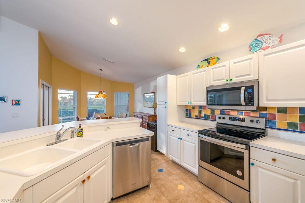 INDIAN WELLS GOLF VILLAS - Residential