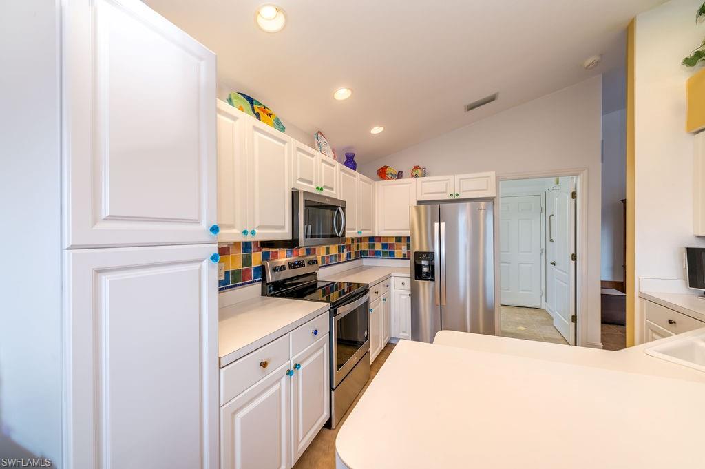 INDIAN WELLS GOLF VILLAS - Residential