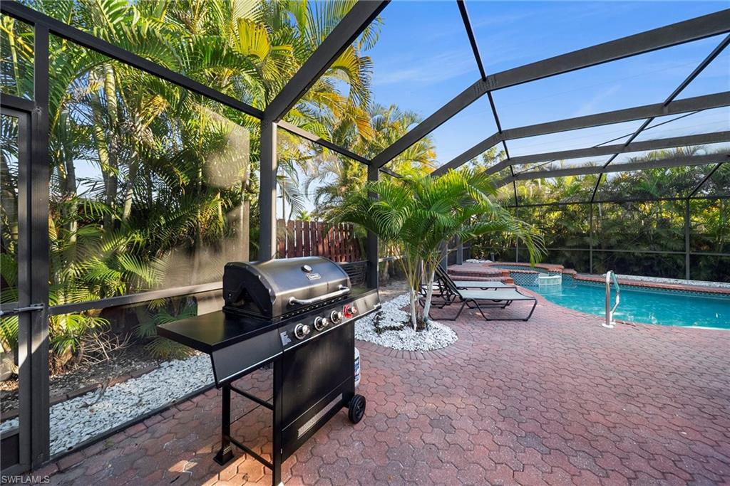 NAPLES PARK - Residential