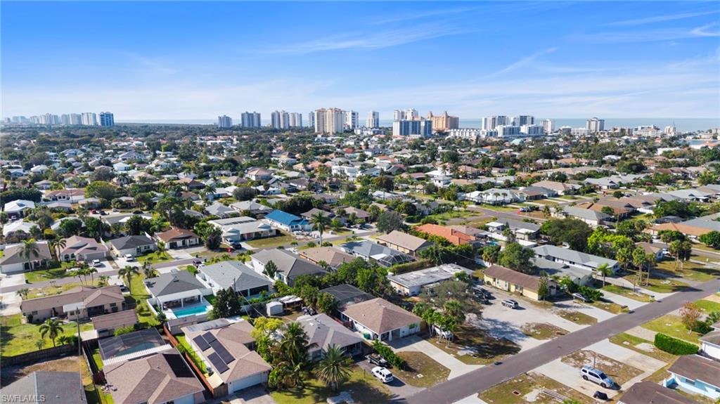 NAPLES PARK - Residential