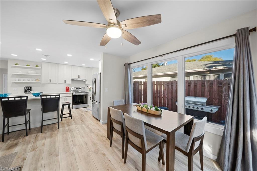 NAPLES PARK - Residential