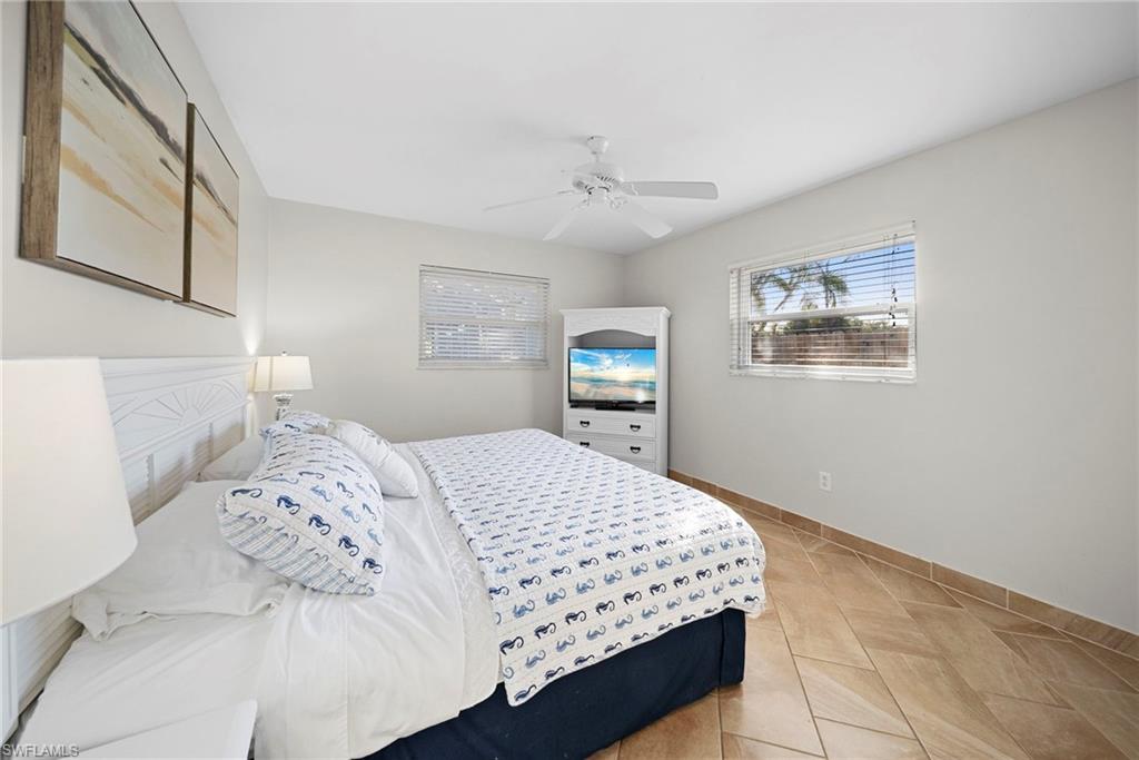 NAPLES PARK - Residential