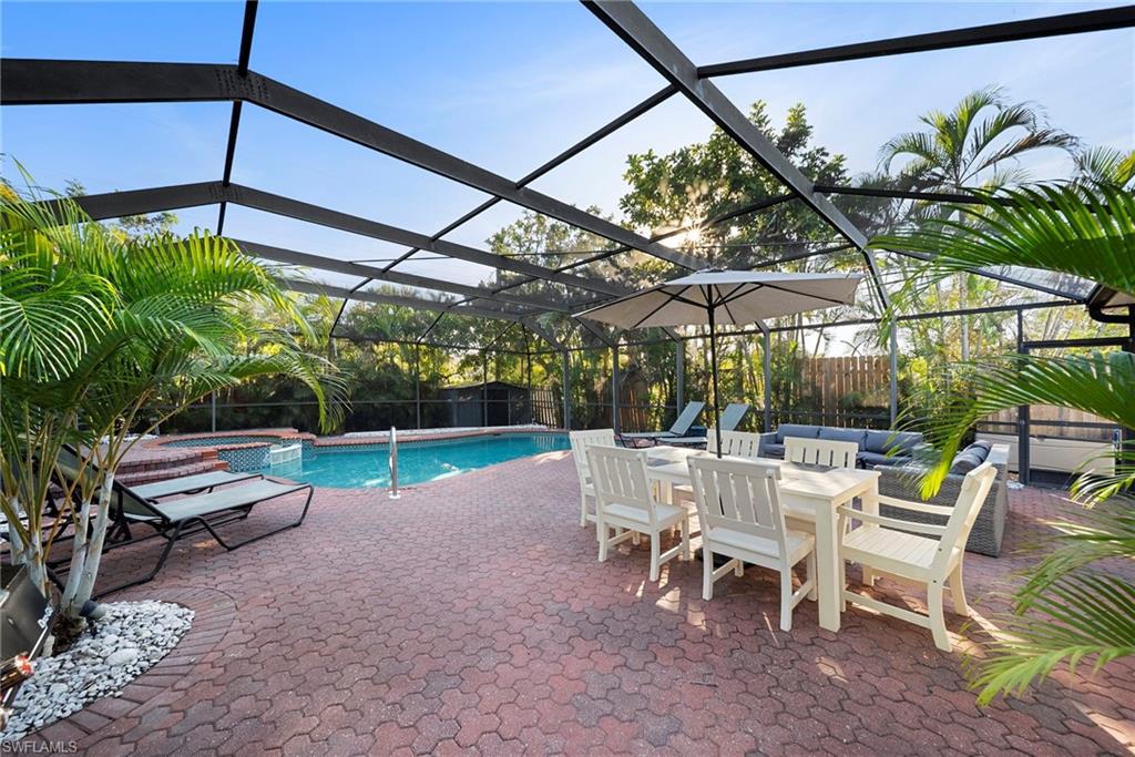 NAPLES PARK - Residential