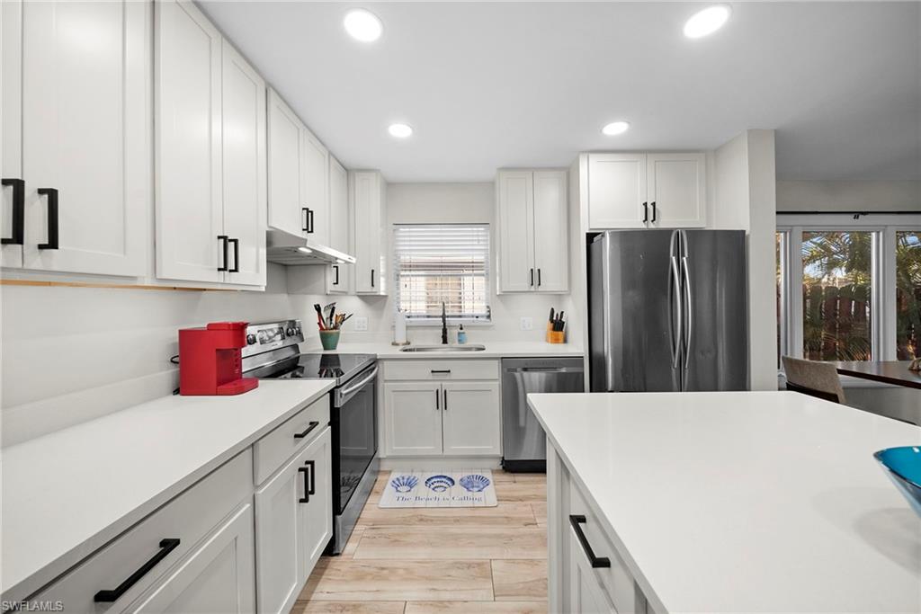 NAPLES PARK - Residential