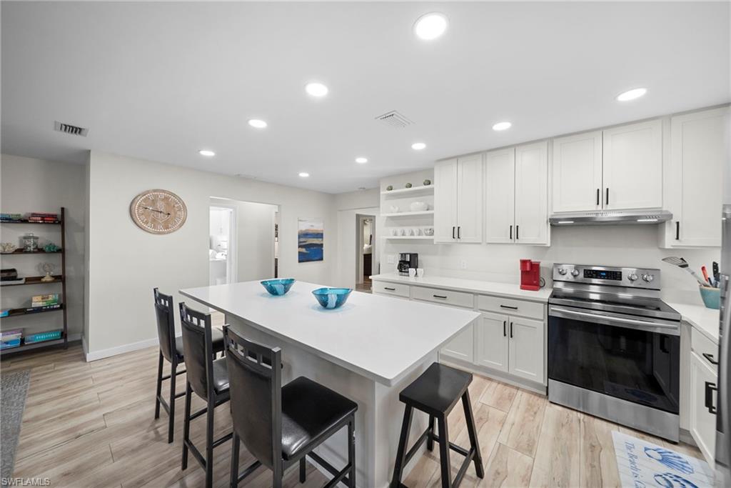 NAPLES PARK - Residential