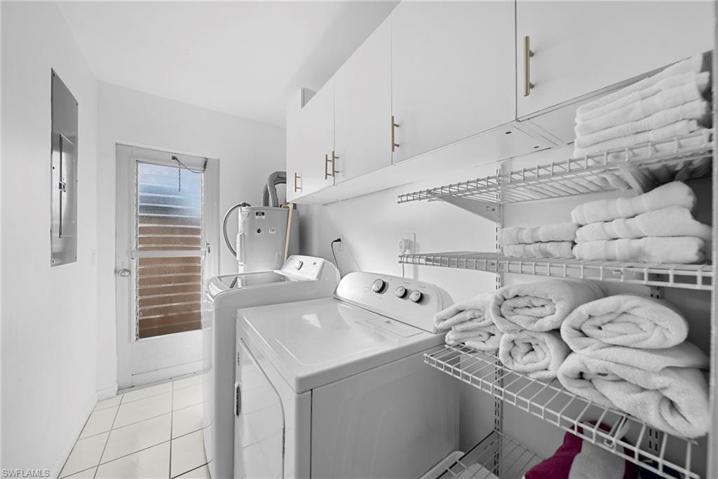 NAPLES PARK - Residential