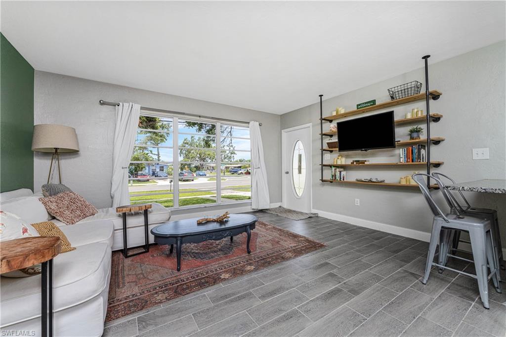 PORT CHARLOTTE - Residential