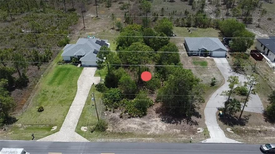 1.17 Acre Residential Building Lot available now on Everglades Blvd N.  New homes going up in the area!  Buy and build now---- or hold as investment.  Wetlands primarily located to the rear of the property, see attached Environmental Study.