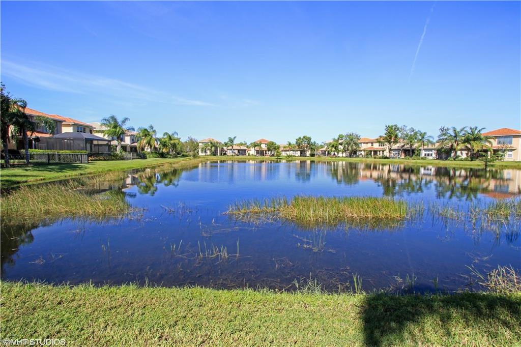 BOTANICA LAKES - Residential