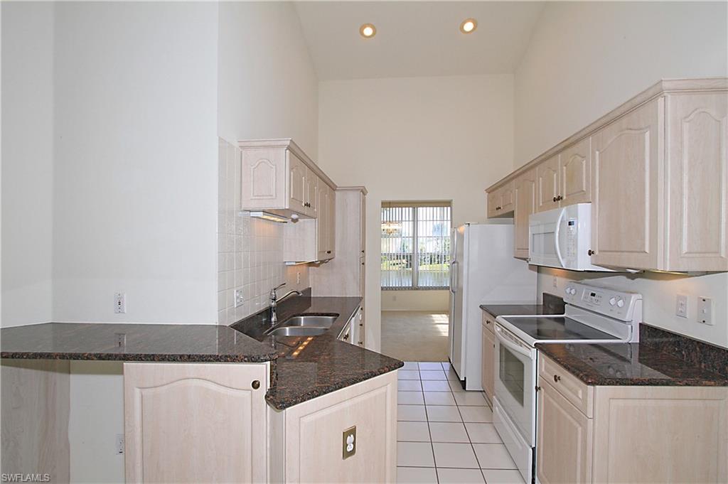 SILVER OAKS - Residential