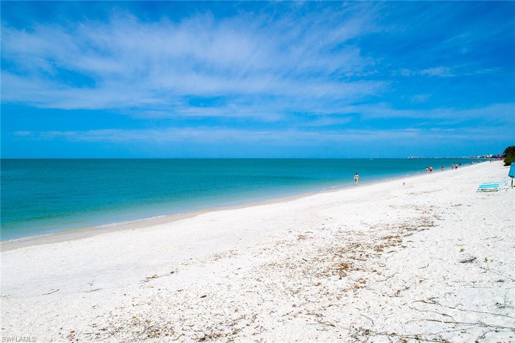 BAREFOOT BEACH - Residential