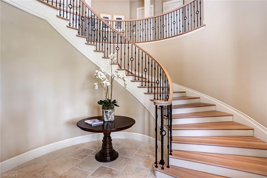 BAREFOOT BEACH - Residential