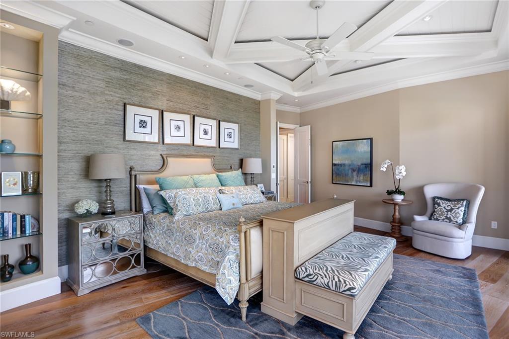 BAREFOOT BEACH - Residential