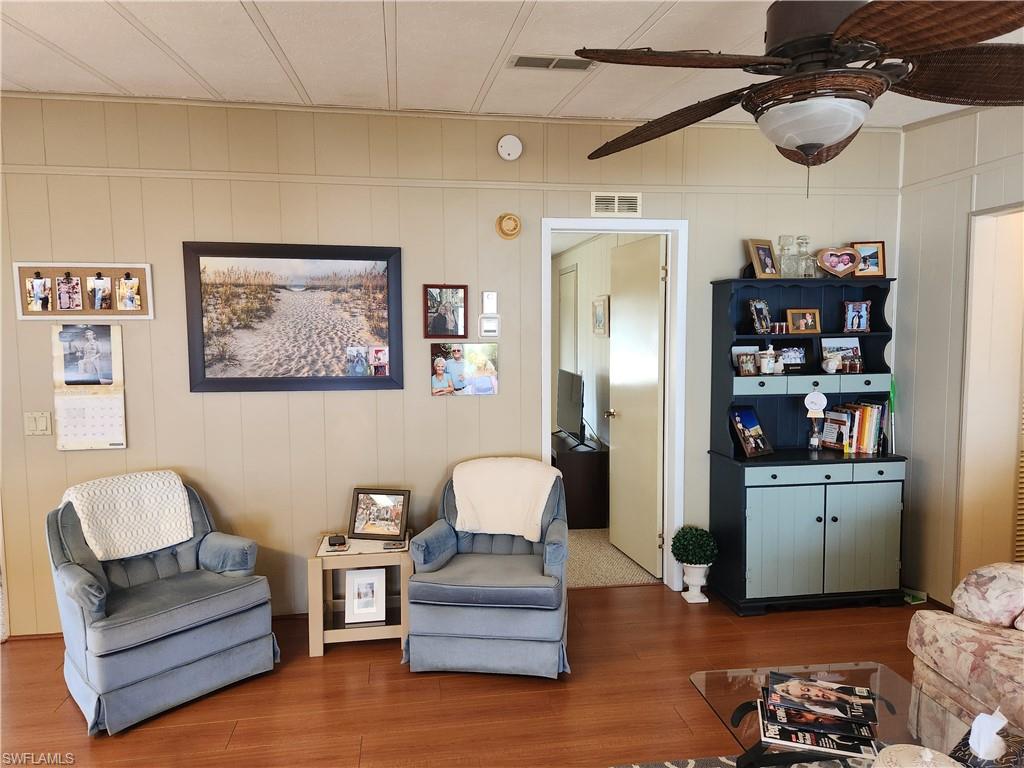 HORIZON VILLAGE - Residential