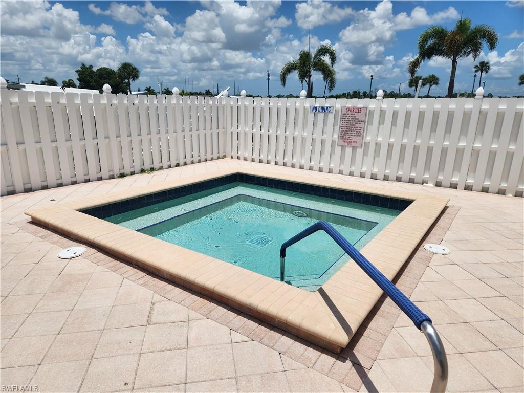 HORIZON VILLAGE - Residential