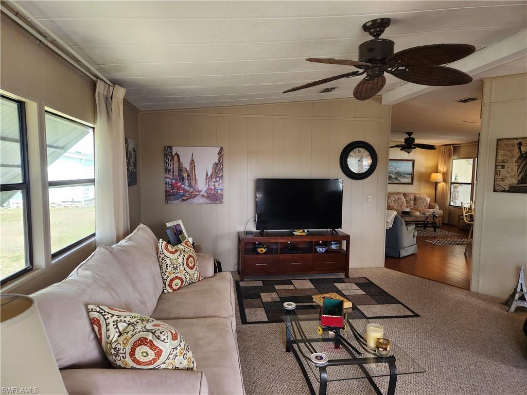 HORIZON VILLAGE - Residential