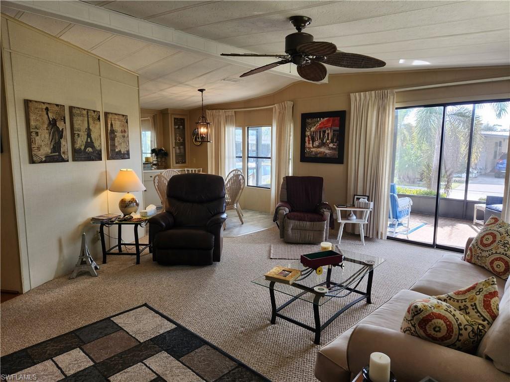 HORIZON VILLAGE - Residential