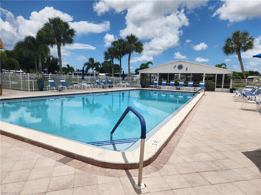 HORIZON VILLAGE - Residential