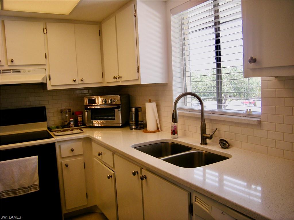 GOLF VIEW MANOR CONDO - Residential