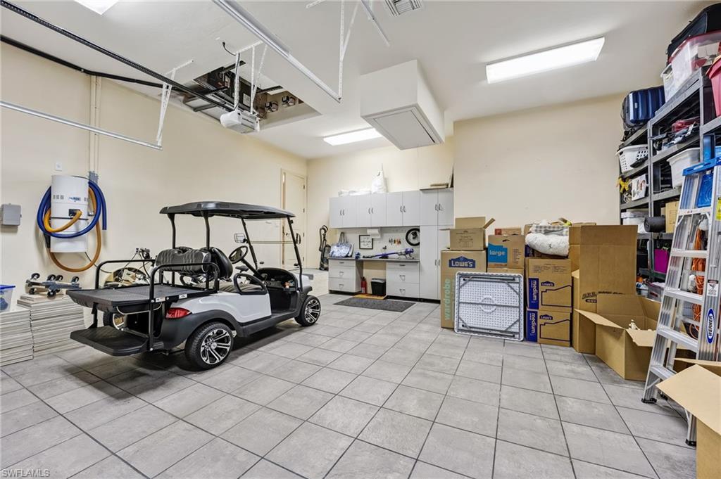 EDGEWATER - Residential